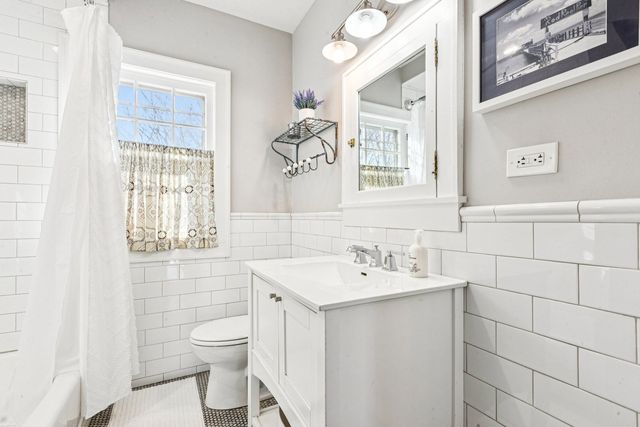 1115 Colfax Street, Evanston, IL 60201