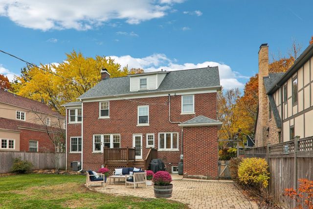 1115 Colfax Street, Evanston, IL 60201