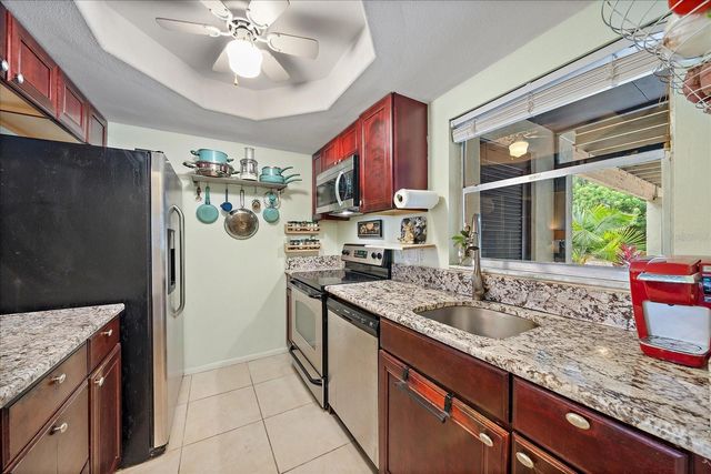 3357 RAMBLEWOOD DRIVE N 3357, Sarasota, FL 34237