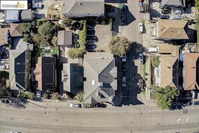 3139 West St, Oakland, CA 94608