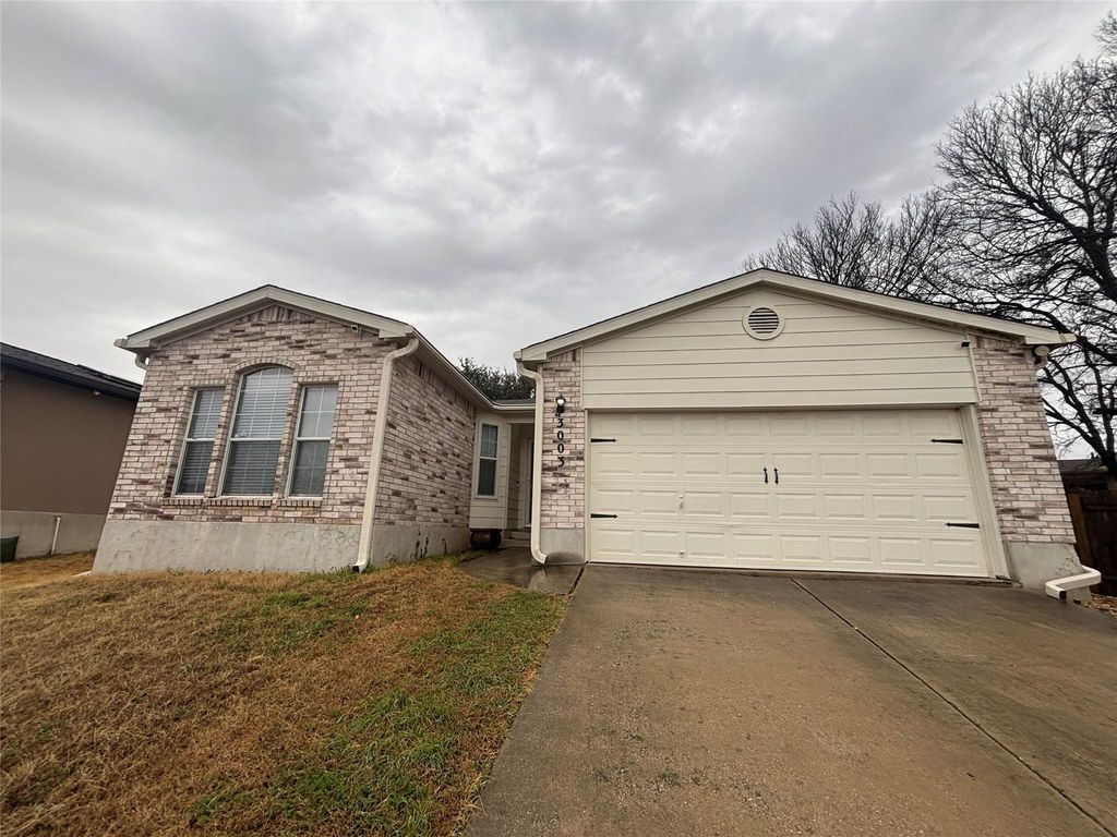 3003 Blackburn DR, Killeen, TX 76543