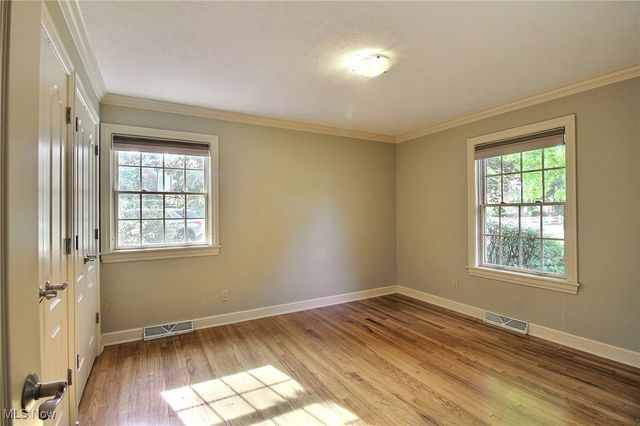 7541 Hollycroft Lane, Mentor, OH 44060