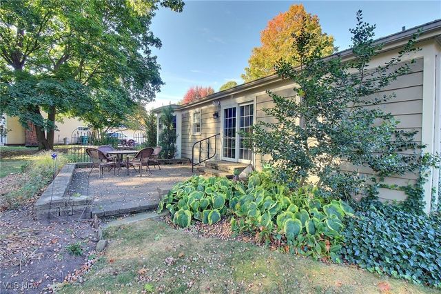 7541 Hollycroft Lane, Mentor, OH 44060