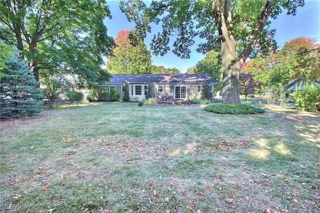 7541 Hollycroft Lane, Mentor, OH 44060