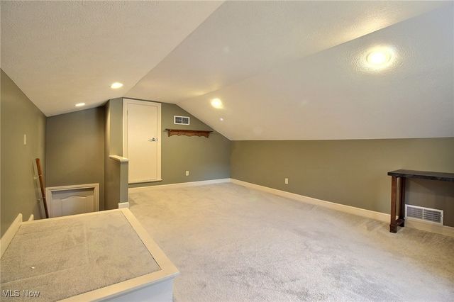 7541 Hollycroft Lane, Mentor, OH 44060