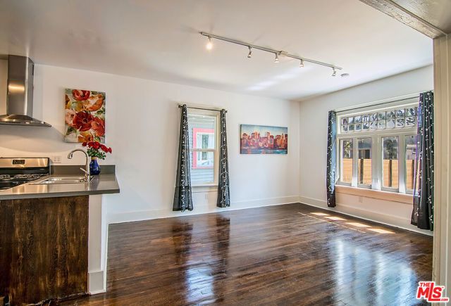 1619 W 23rd Street, Los Angeles, CA 90007