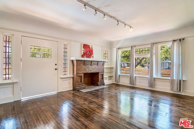 1619 W 23rd Street, Los Angeles, CA 90007