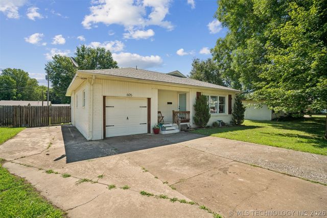 605 N C Avenue, Cleveland, OK 74020