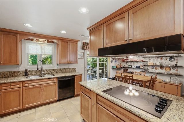 10426 Bonneville, Riverside, CA 92505