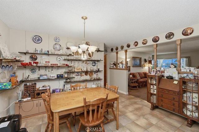 10426 Bonneville, Riverside, CA 92505