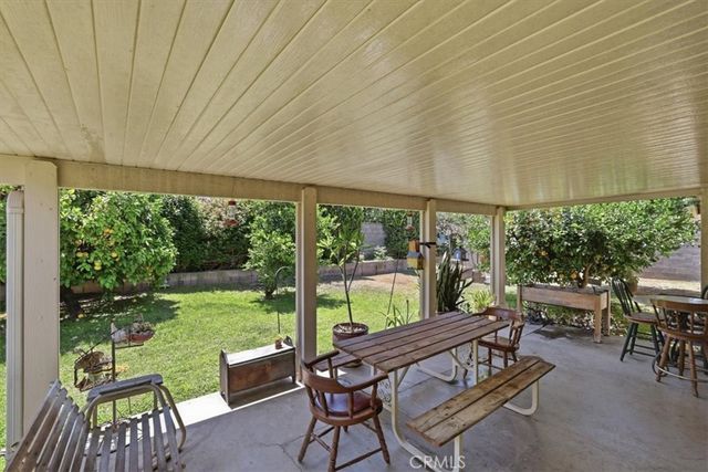10426 Bonneville, Riverside, CA 92505