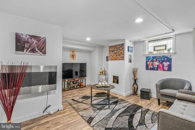 7835 GILBERT ST, Philadelphia, PA 19150