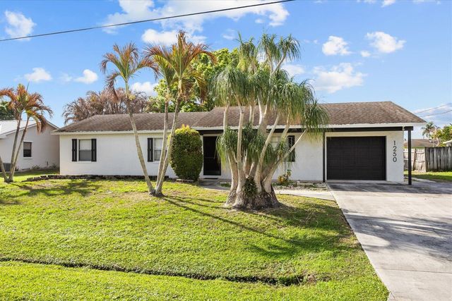 1250 SE Petunia Avenue, Port St. Lucie, Port St Lucie, FL 34952