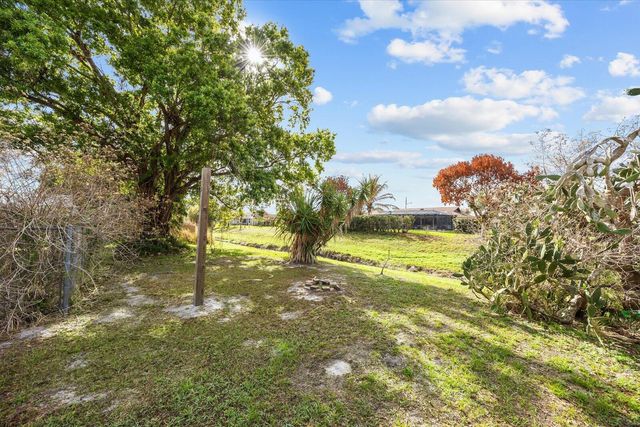 1250 SE Petunia Avenue, Port St. Lucie, Port St Lucie, FL 34952