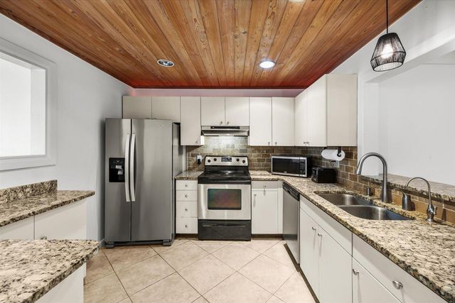 1250 SE Petunia Avenue, Port St. Lucie, Port St Lucie, FL 34952