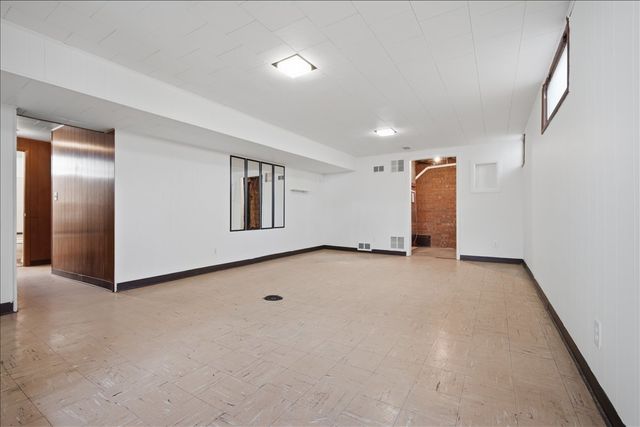 503 E Chestnut Street, Bloomington, IL 61701