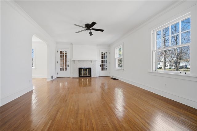 503 E Chestnut Street, Bloomington, IL 61701