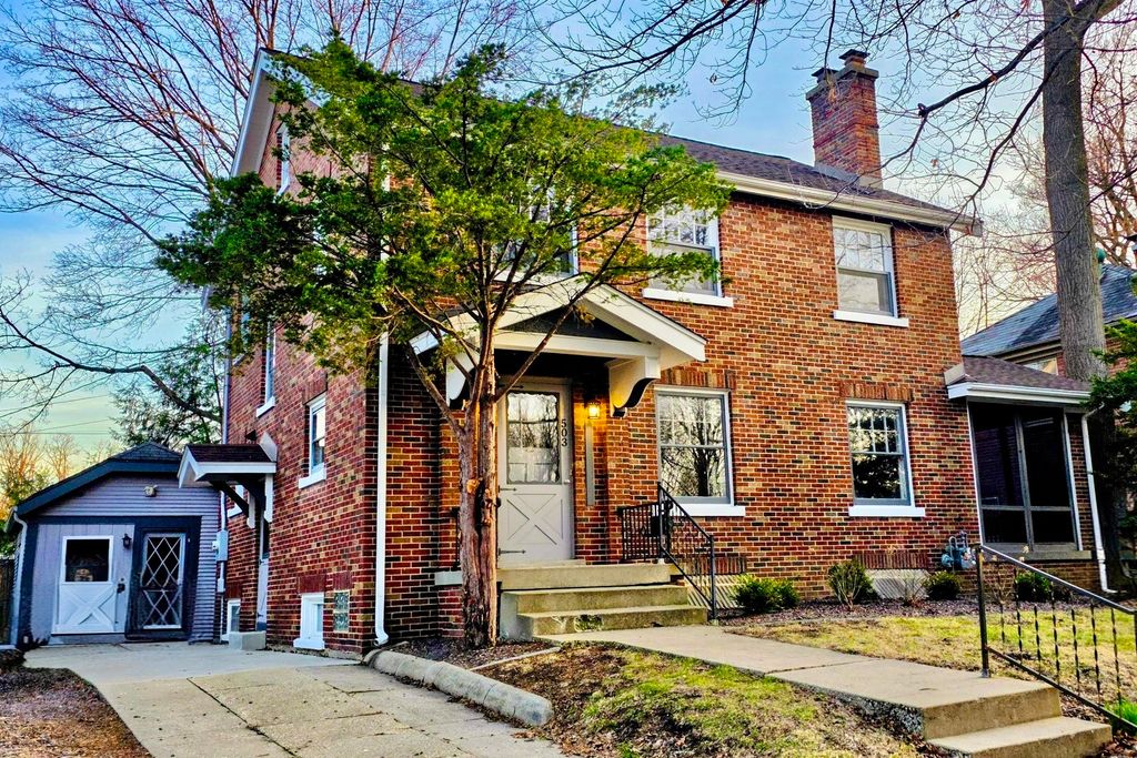 503 E Chestnut Street, Bloomington, IL 61701