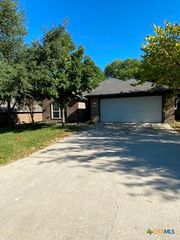 5410 Foxhill Road, Temple, TX 76502