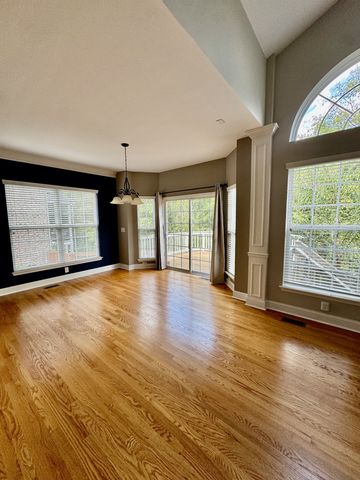 7176 Holt Run Dr, Nashville, TN 37211