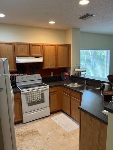 4619 Palmbrooke Cir, West Palm Beach, FL 33417