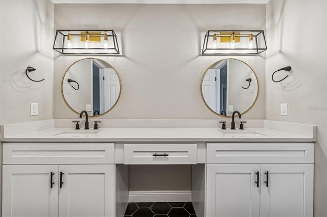 4323 HONEY VISTA CIRCLE, Tampa, FL 33624