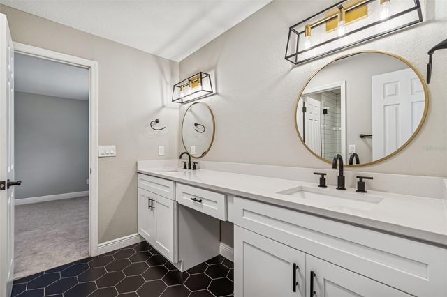 4323 HONEY VISTA CIRCLE, Tampa, FL 33624