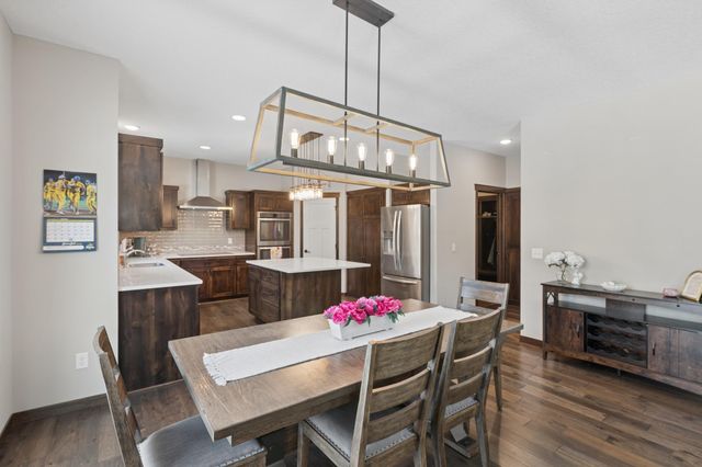 31346 Naples Street NE, Cambridge, MN 55008