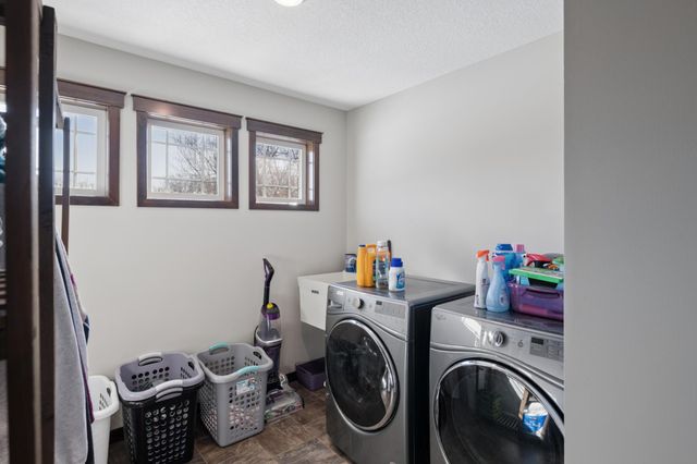 31346 Naples Street NE, Cambridge, MN 55008