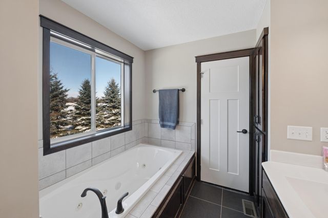 31346 Naples Street NE, Cambridge, MN 55008