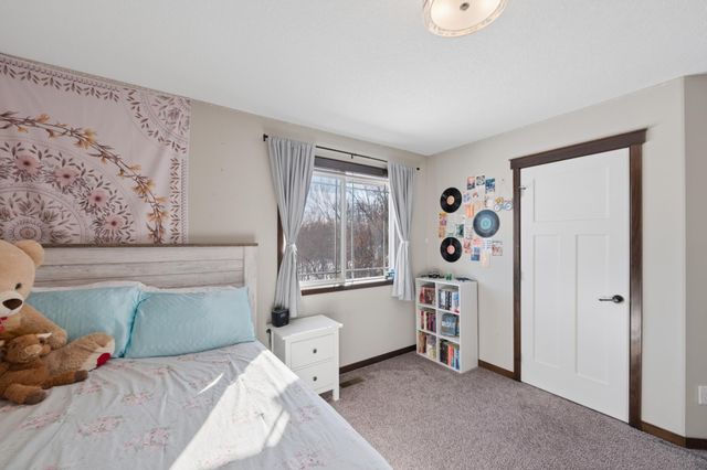 31346 Naples Street NE, Cambridge, MN 55008