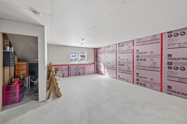 31346 Naples Street NE, Cambridge, MN 55008