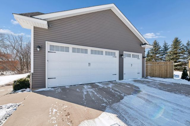 31346 Naples Street NE, Cambridge, MN 55008