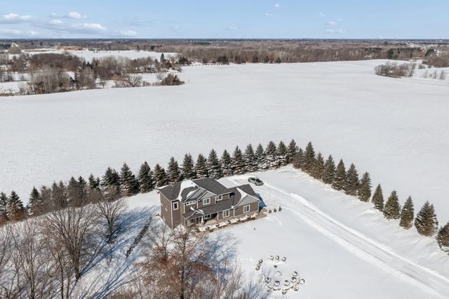 31346 Naples Street NE, Cambridge, MN 55008