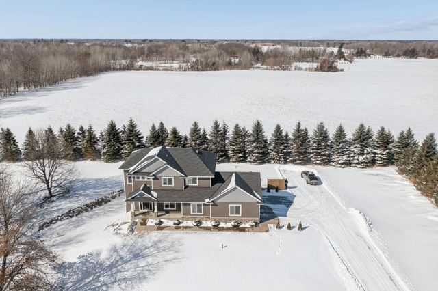 31346 Naples Street NE, Cambridge, MN 55008