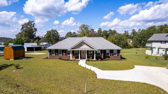 1226 Lesesne Drive, Manning, SC 29102