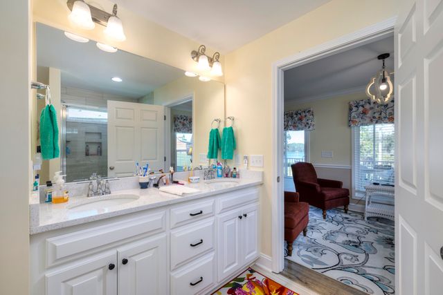 1226 Lesesne Drive, Manning, SC 29102