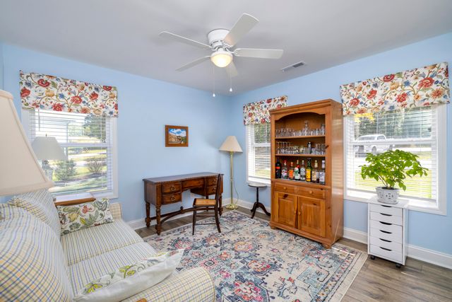 1226 Lesesne Drive, Manning, SC 29102