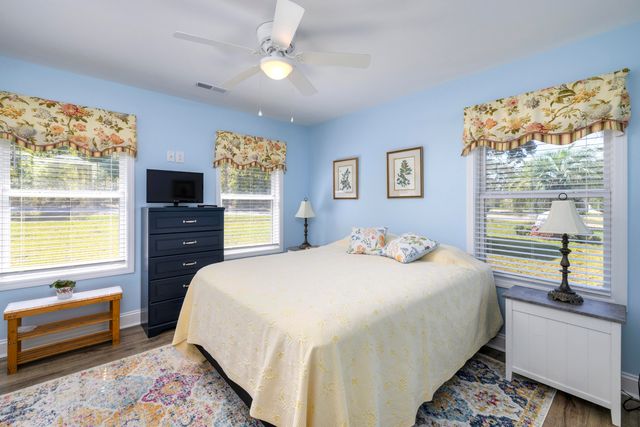 1226 Lesesne Drive, Manning, SC 29102