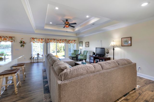 1226 Lesesne Drive, Manning, SC 29102