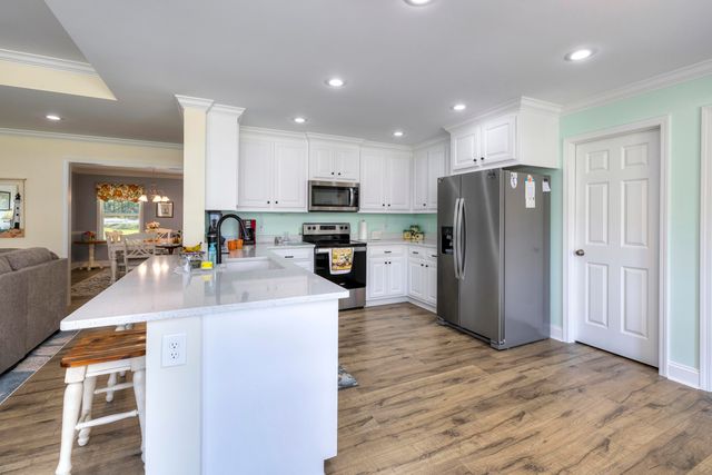 1226 Lesesne Drive, Manning, SC 29102