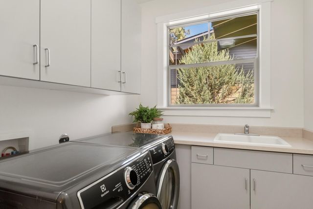 2176 NW Lolo Drive, Bend, OR 97703