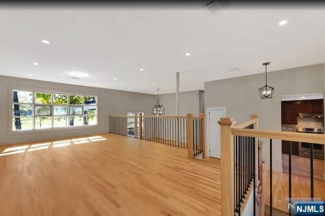 22 Greentree Terrace, Tenafly, NJ 07670
