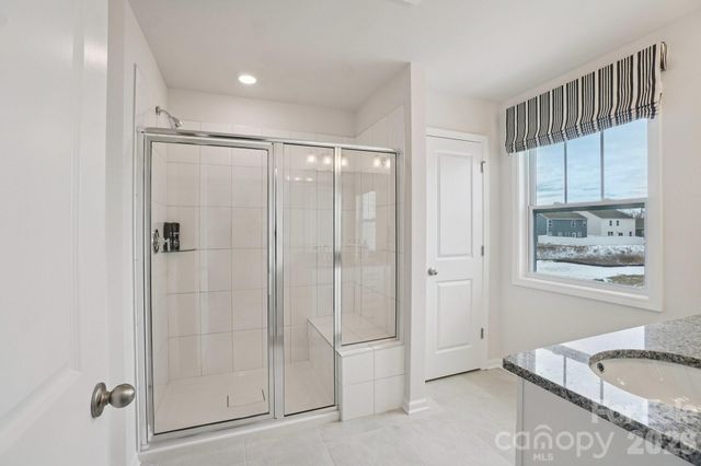 376 Creekview Road, Hendersonville, NC 28792