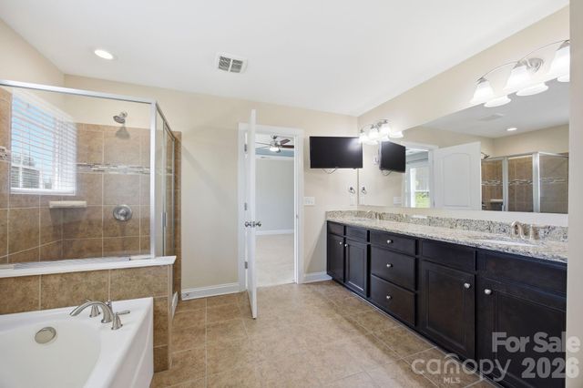 2284 Barrowcliffe Drive NW, Concord, NC 28027