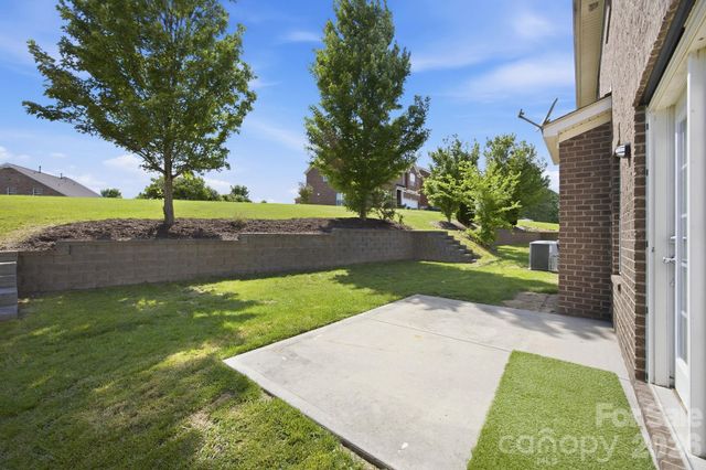 2284 Barrowcliffe Drive NW, Concord, NC 28027