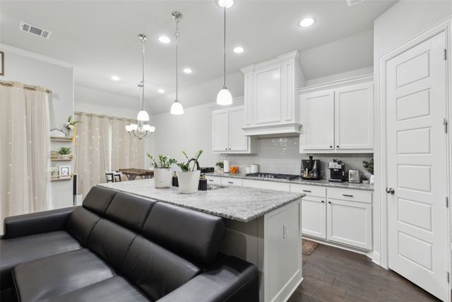 1605 Sluice Drive, Mansfield, TX 76063