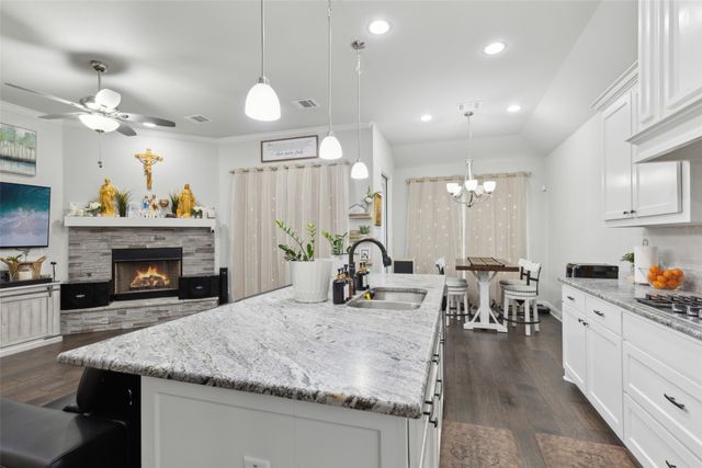 1605 Sluice Drive, Mansfield, TX 76063