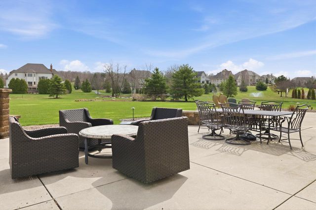 1267 Mary Hill CIRCLE, Hartland, WI 53029