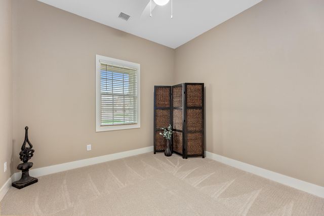 846 N Thornton St, Wichita, KS 67235